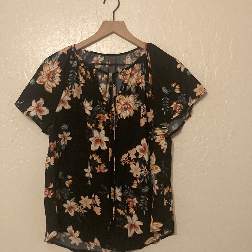 SHEIN Black Floral Blouse